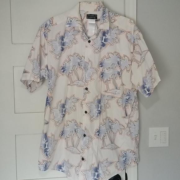 Pineapple Connection Other - Pineapple Connection • XL Tall Palm Tree Shirt